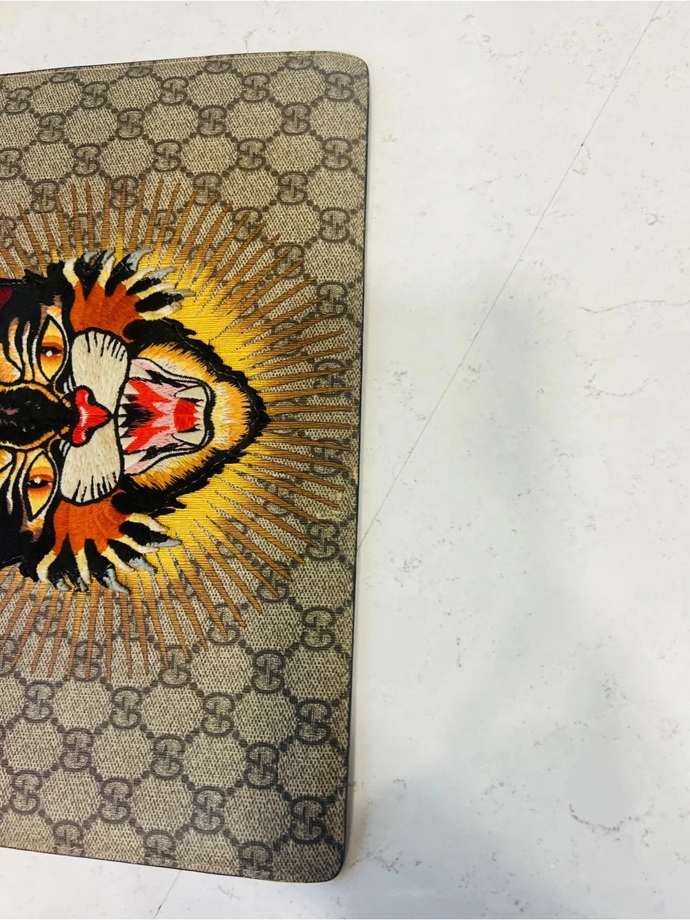 Gucci GG Supreme Canvas Tiger Head Pouch in Beige with Yellow & Red COA